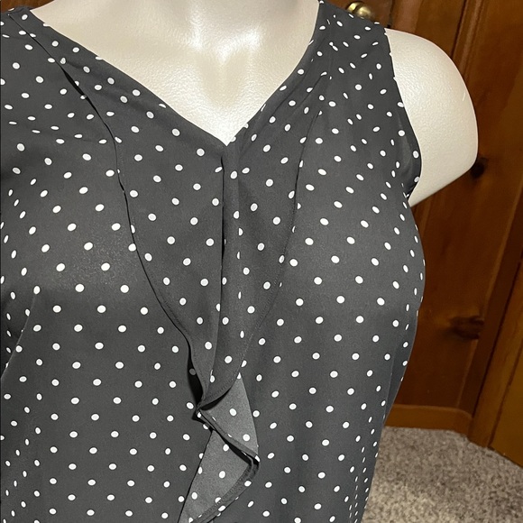 LOFT Gray Polka Dot Ruffle Blouse - Picture 4 of 4